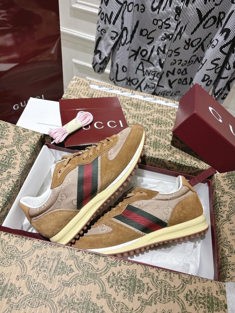 Gucci Unisex Sneakers SGU71401