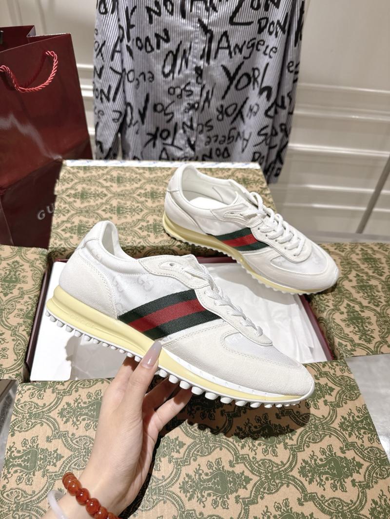 Gucci Unisex Sneakers SGU71402