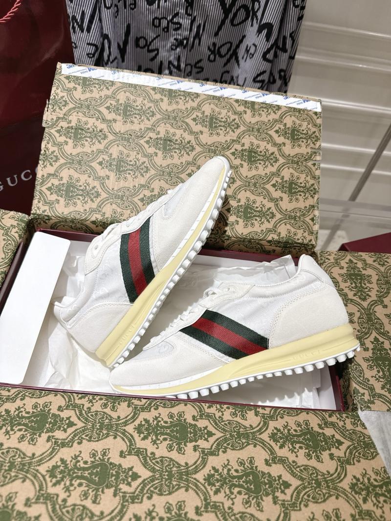Gucci Unisex Sneakers SGU71402