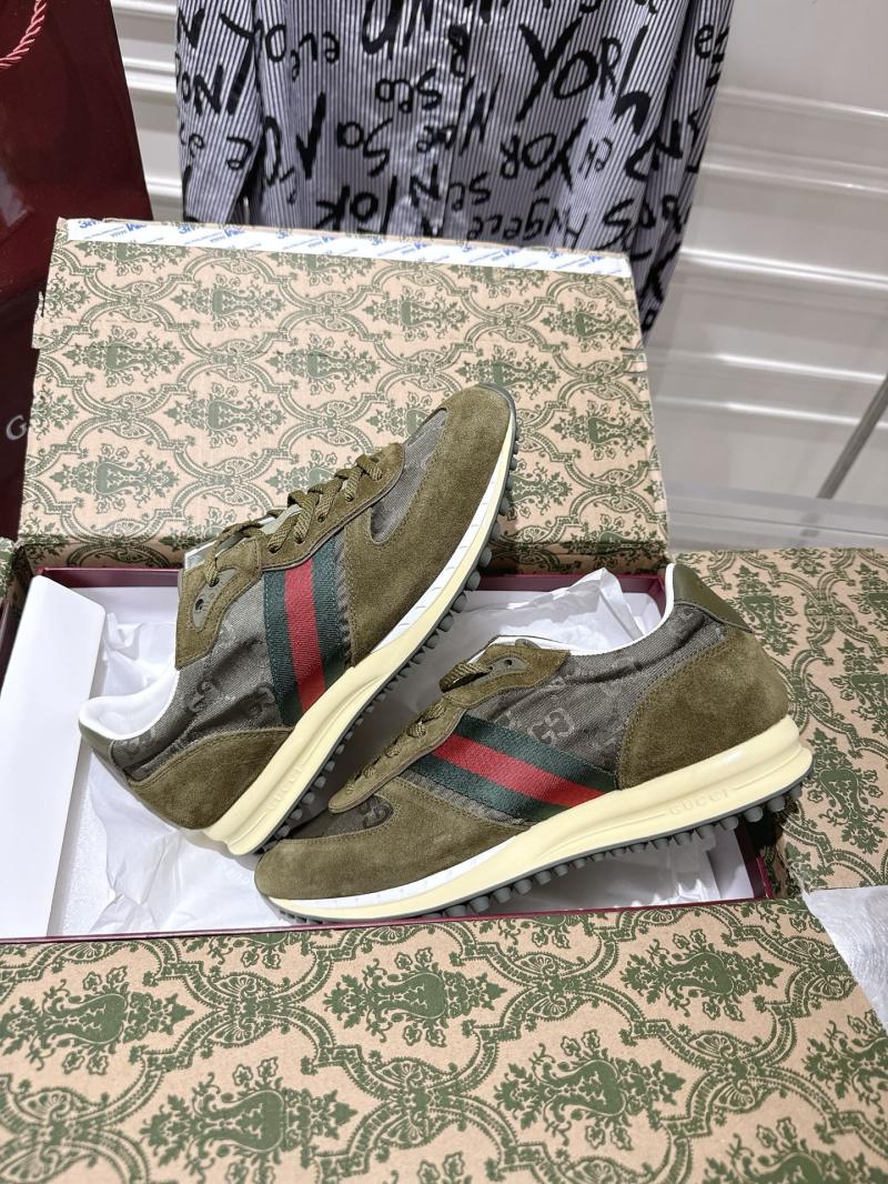 Gucci Unisex Sneakers SGU71403