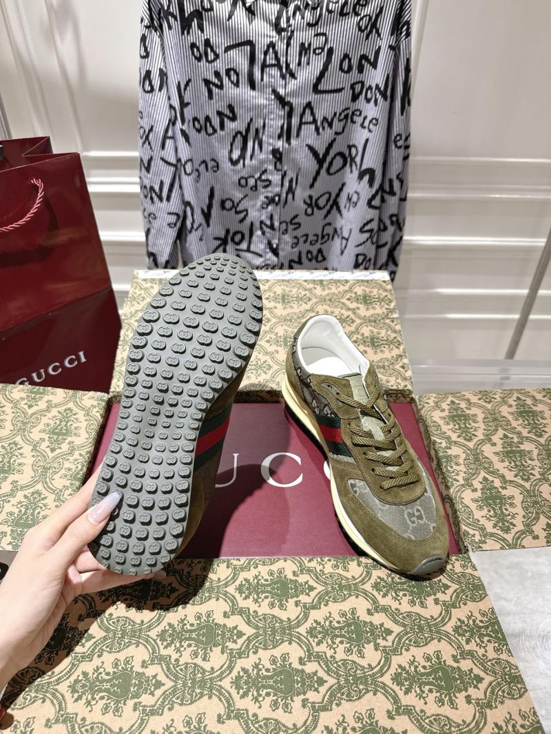 Gucci Unisex Sneakers SGU71403