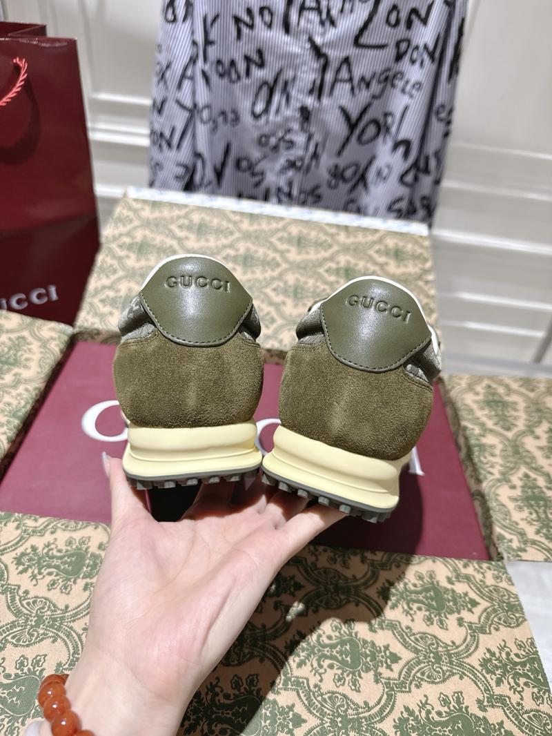 Gucci Unisex Sneakers SGU71403