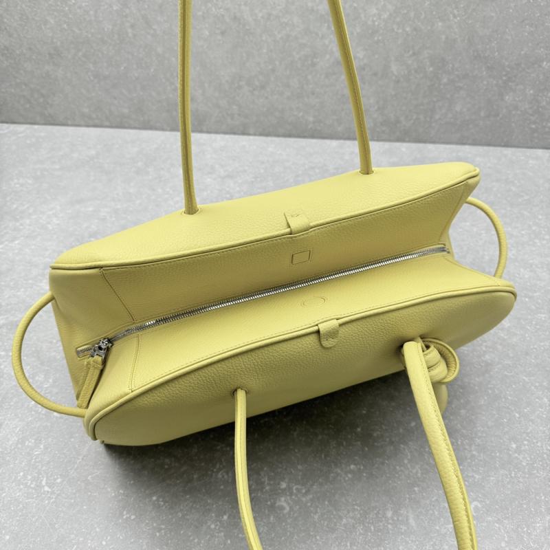 Jacquemus The Large Turismo Grained Leather Bag Yellow J2130