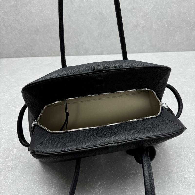 Jacquemus The Medium Turismo Grained Leather Bag Black J2130