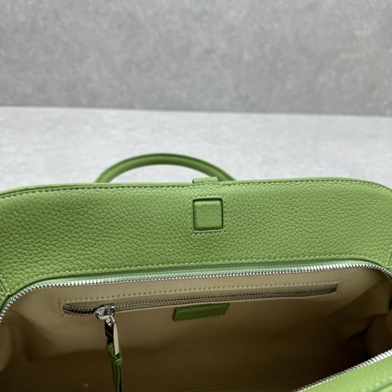 Jacquemus The Medium Turismo Grained Leather Bag Green J2130