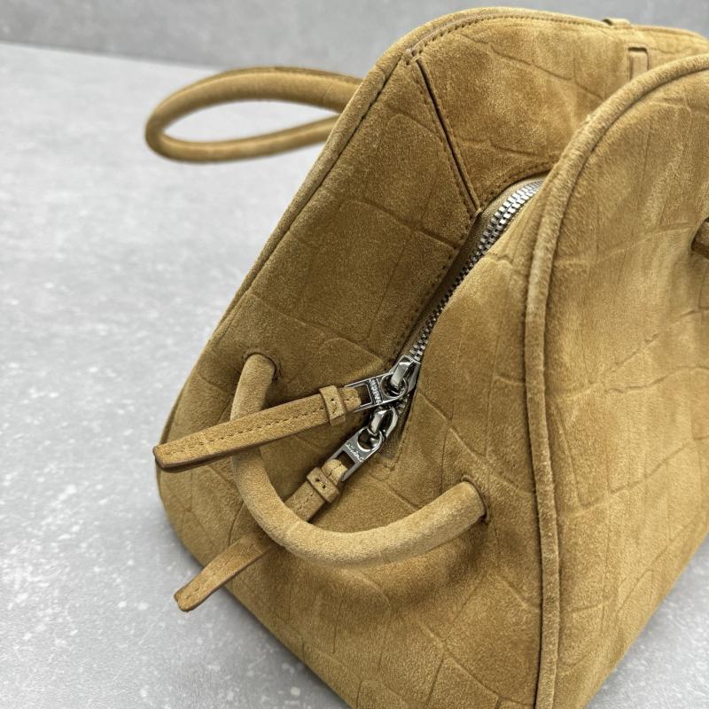 Jacquemus The Medium Turismo Suede Bag Camel J2130