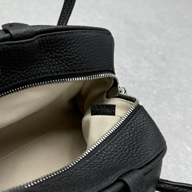 Jacquemus The Small Turismo Grained Leather Bag Black J2130