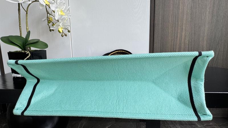 Large Dior Souvenir Medium Dior Book Tote M1286