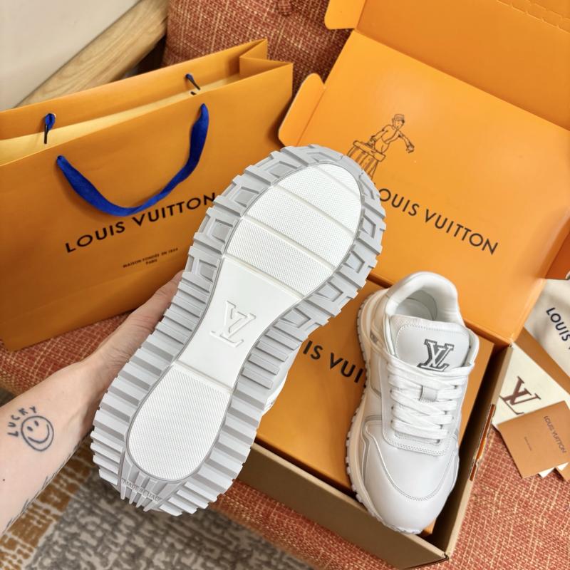 Louis Vuitton Unisex Sneakers SLU62101