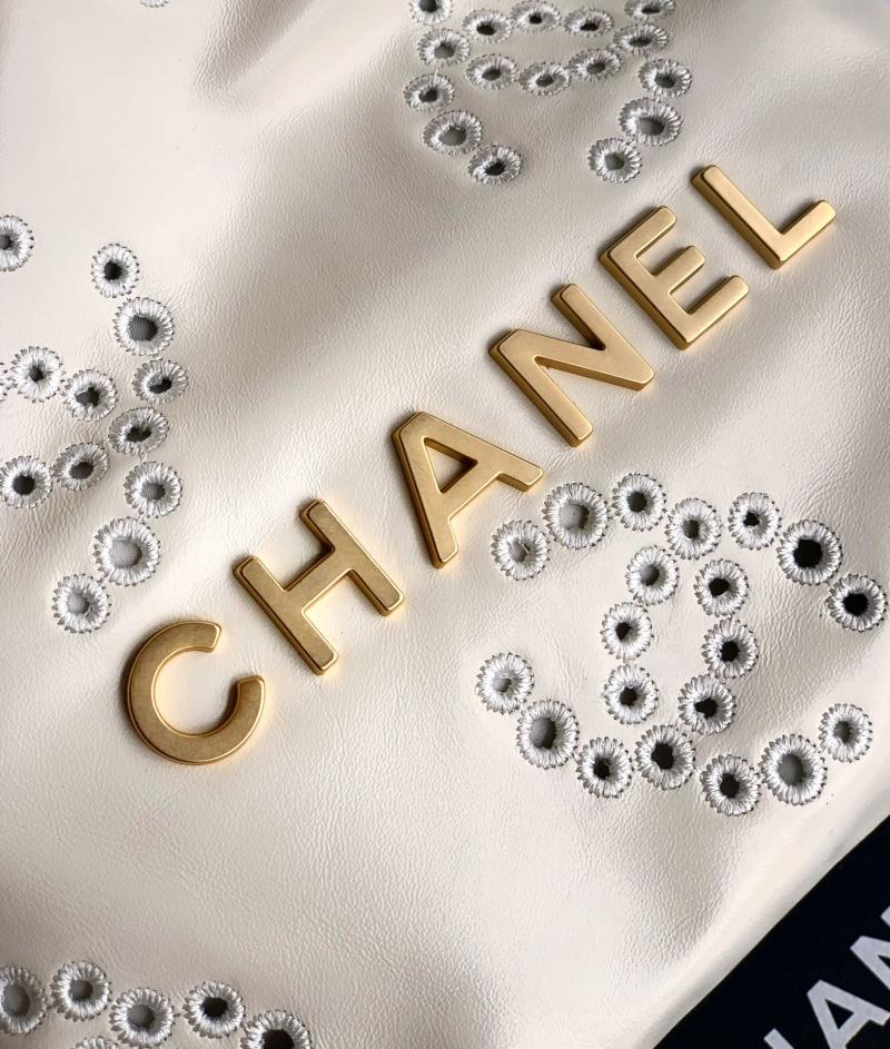 Mini Chanel 22 Handbag Cream AS3980