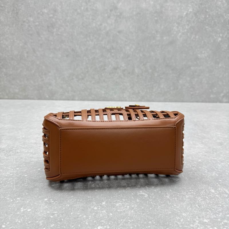 Miu Miu Leather basket Cognac 5BA294