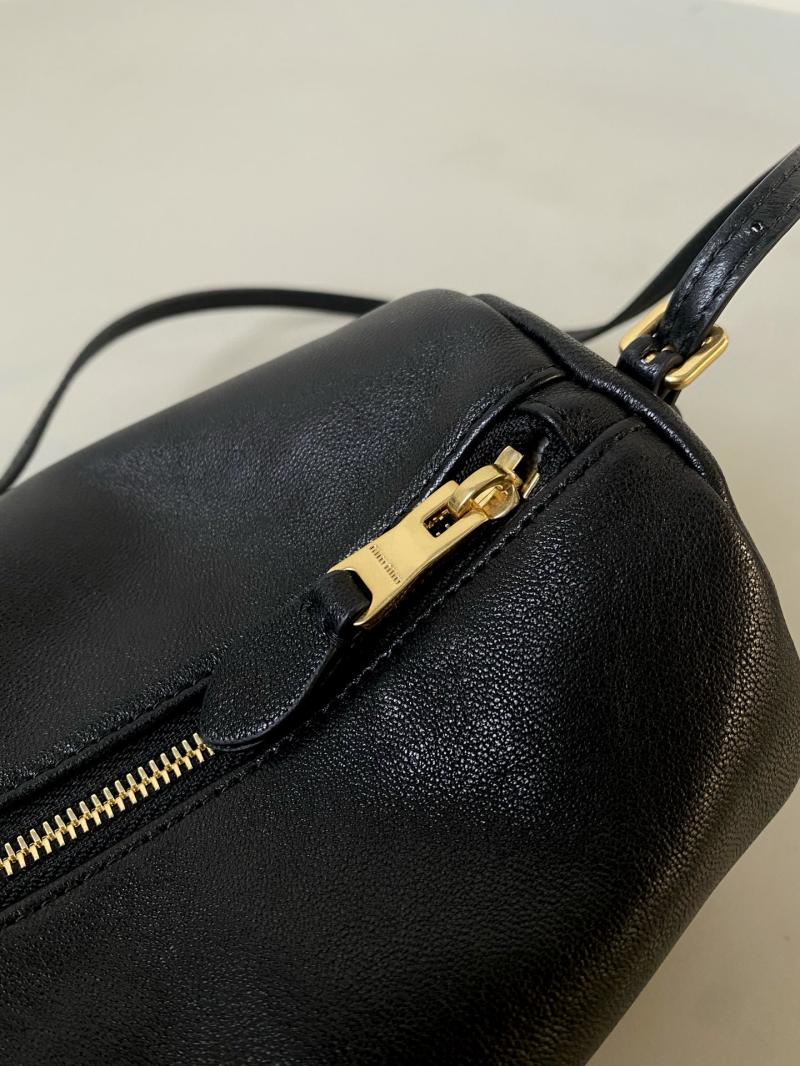 Miu Miu Nappa leather pouch Black 5NE851