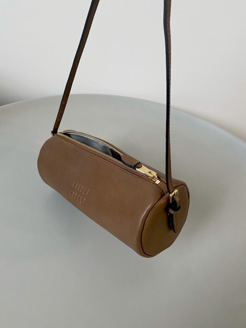 Miu Miu Nappa leather pouch Oak 5NE851
