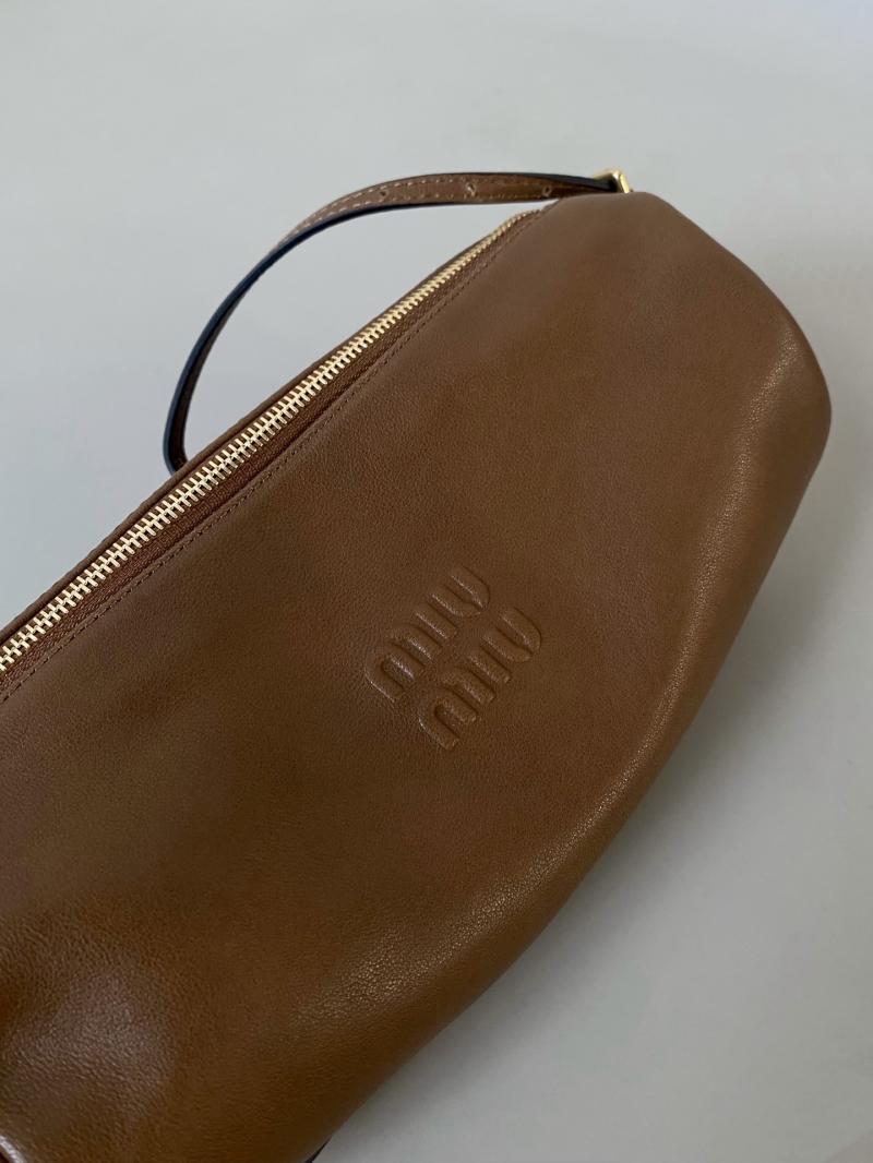 Miu Miu Nappa leather pouch Oak 5NE851