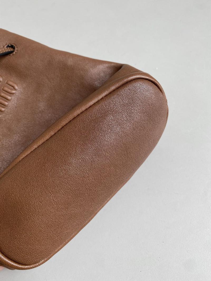 Miu Miu Nappa leather pouch Oak 5NF460