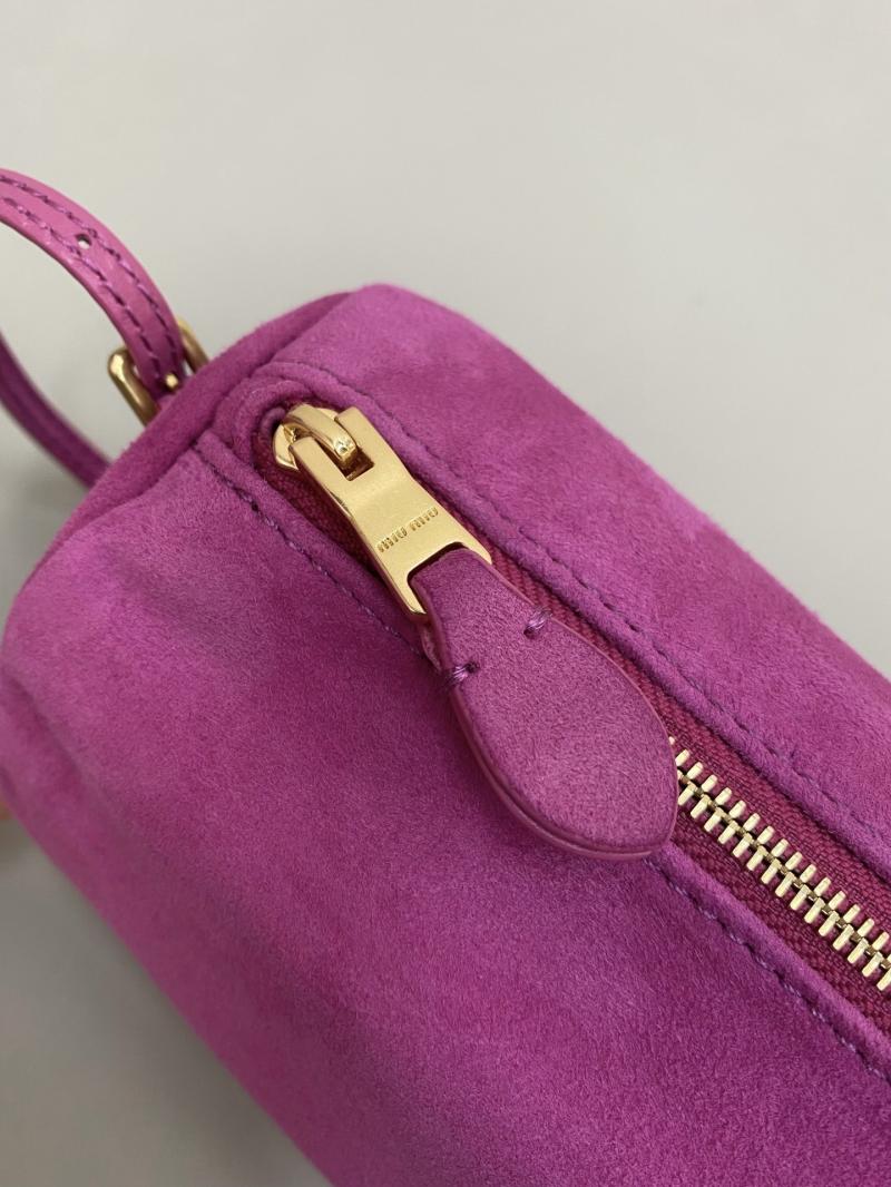 Miu Miu Suede pouch Fuchsia 5NE851