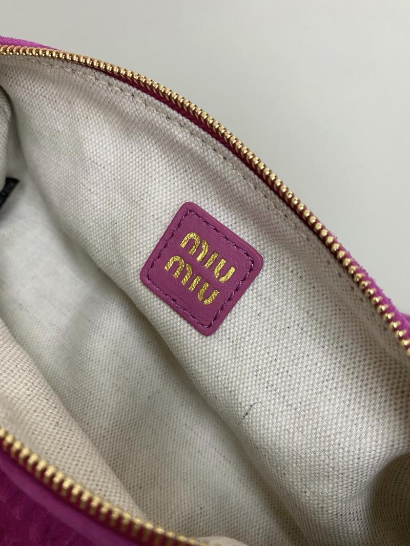 Miu Miu Suede pouch Fuchsia 5NE851