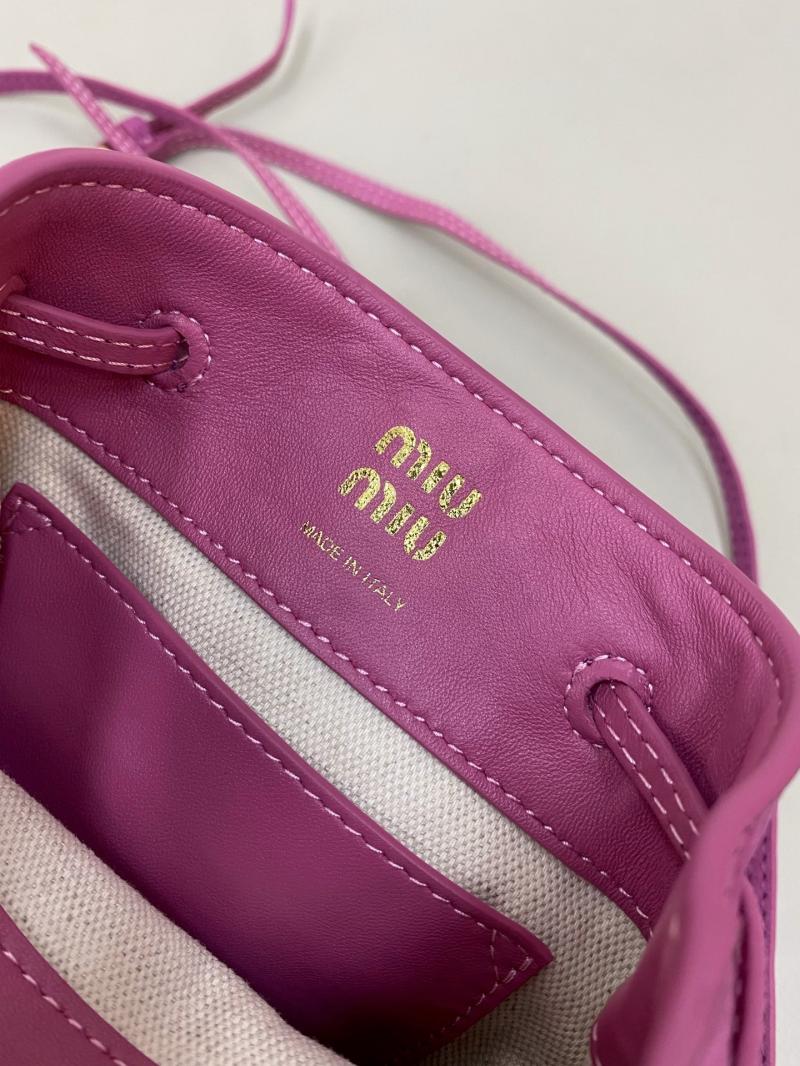 Miu Miu Suede pouch Fuchsia 5NF460