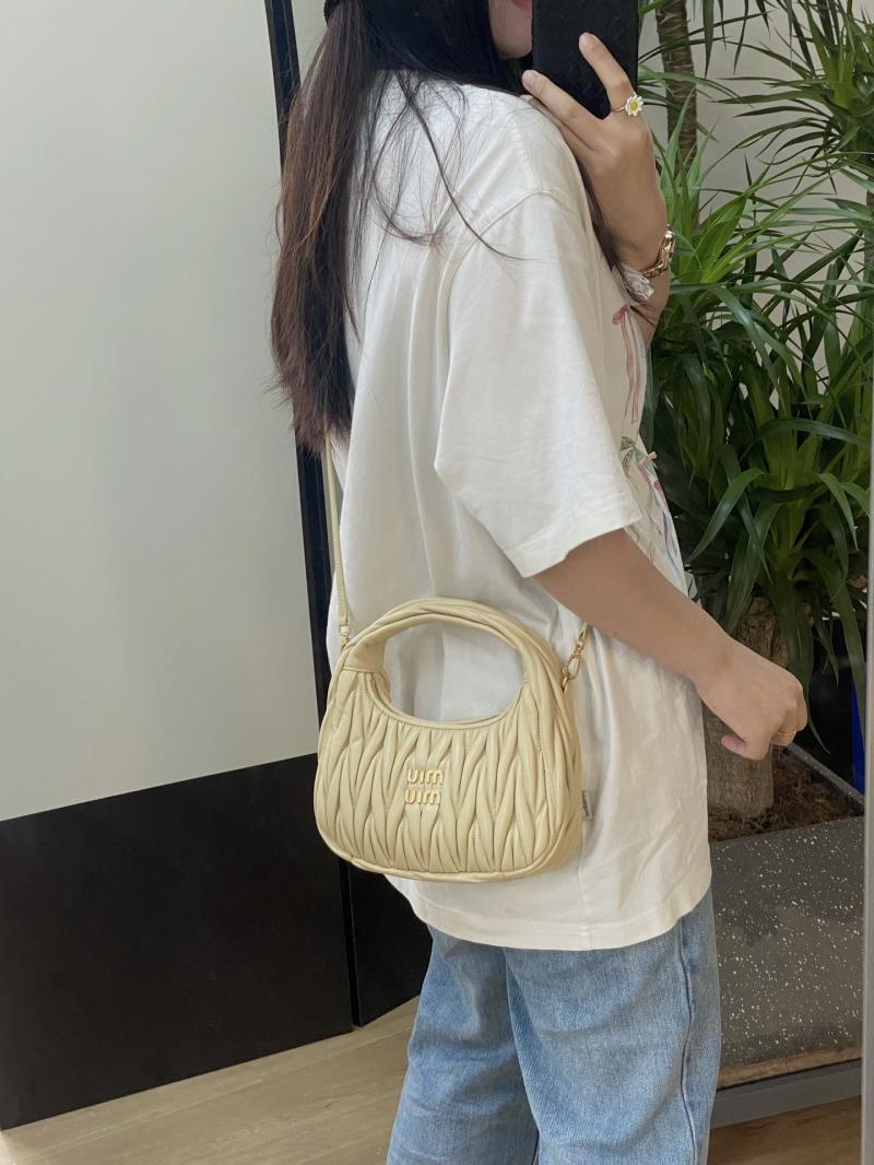 Miu Miu Wander Hobo Bag Beige 5BC125