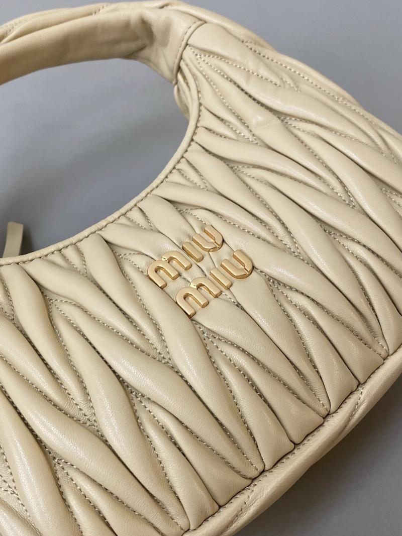 Miu Miu Wander Hobo Bag Beige 5BC125