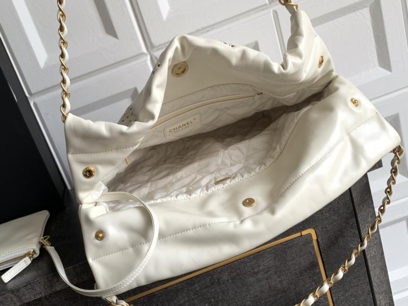 Small Chanel 22 Handbag Cream AS3260