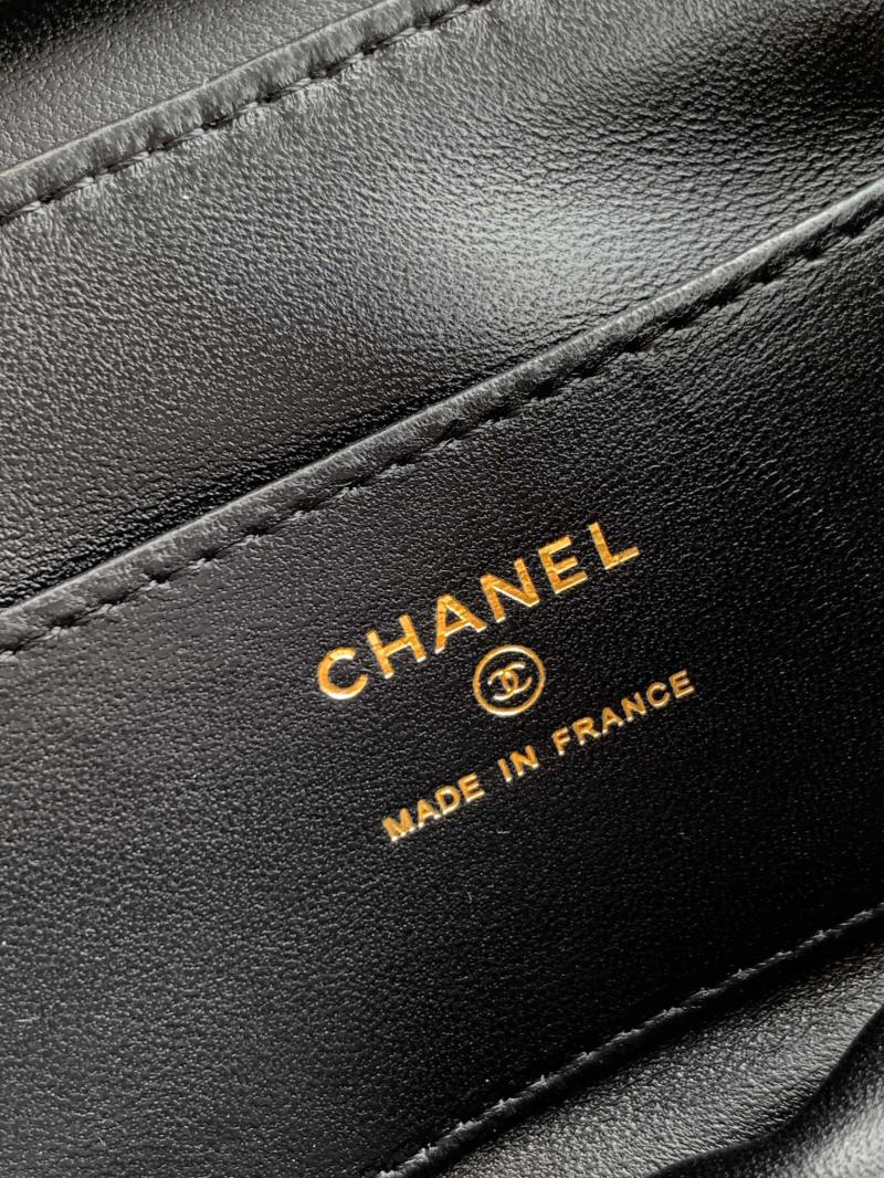 Small Chanel Lambskin Crossbody Bag Black AP4677