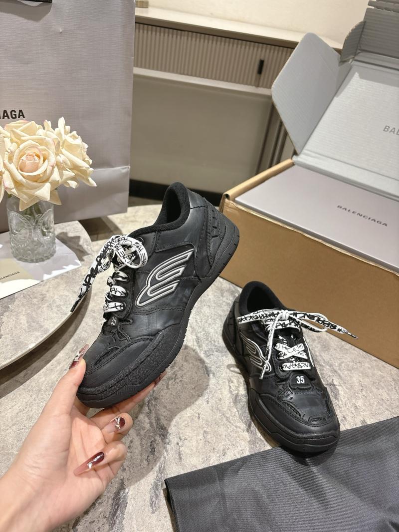 Balenciaga Unisex Sneakers SBS80803