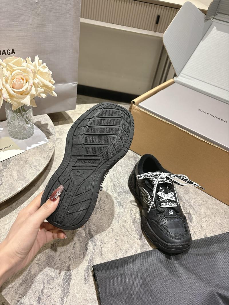 Balenciaga Unisex Sneakers SBS80803