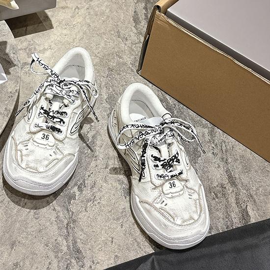 Balenciaga Unisex Sneakers SBS80804