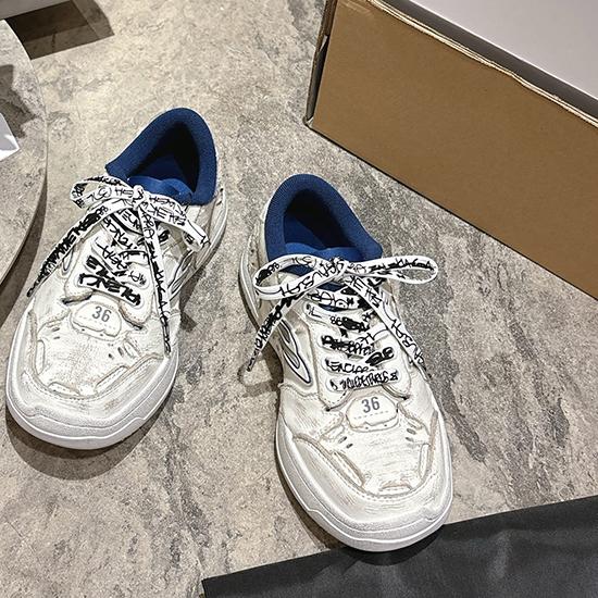 Balenciaga Unisex Sneakers SBS80807