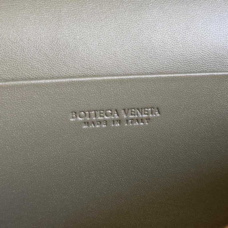 Bottega Veneta Bang Bang Vanity Case Cypress B789109