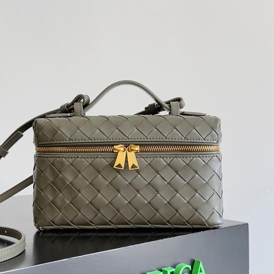 Bottega Veneta Bang Bang Vanity Case Cypress B789109