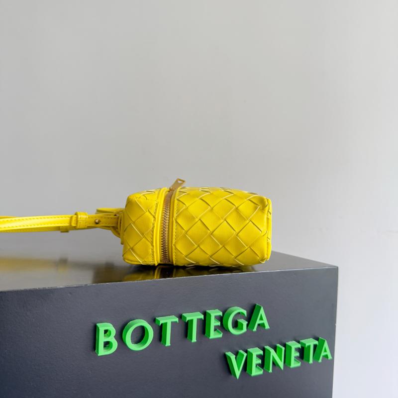 Bottega Veneta Bang Bang Vanity Case Sulfur B789109