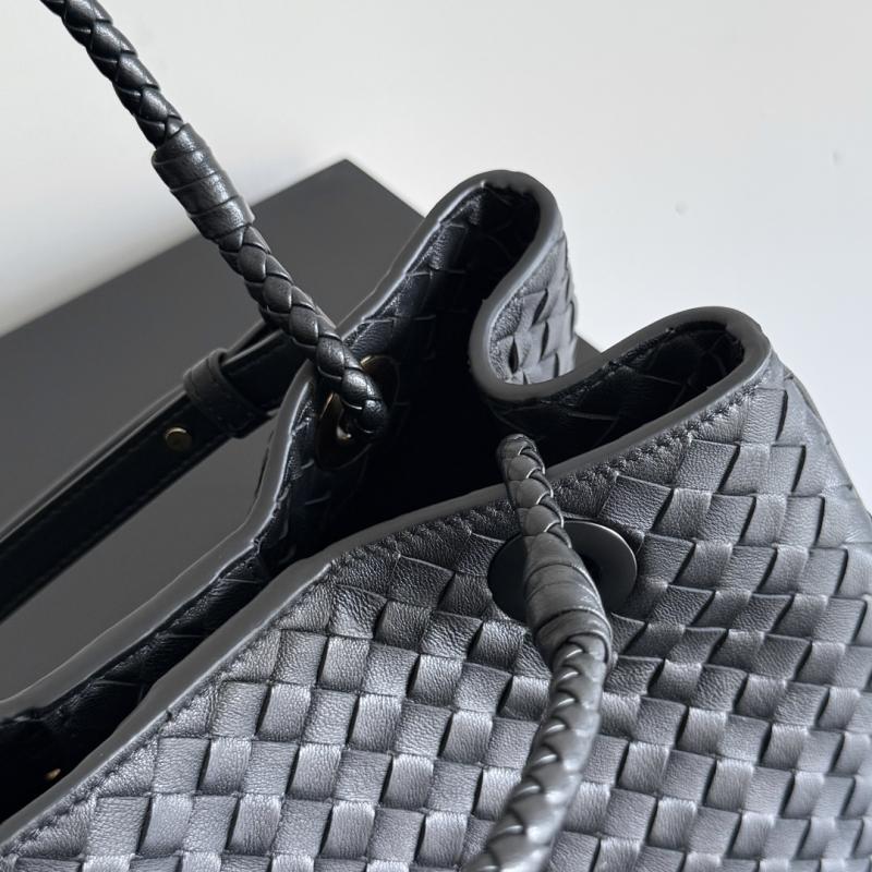 Bottega Veneta Basket Black 836261