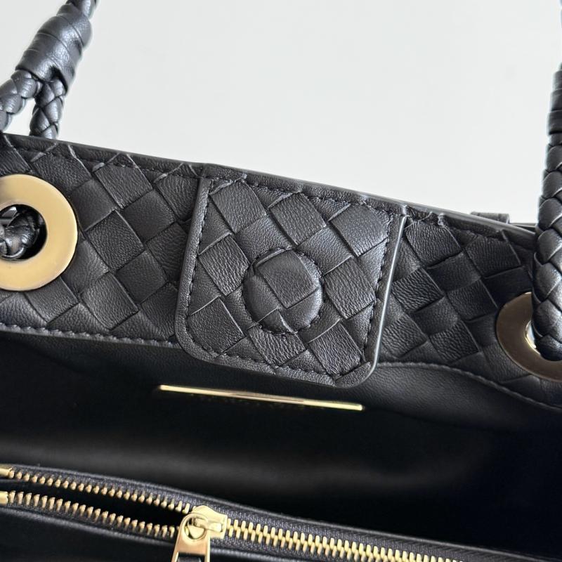 Bottega Veneta Basket Black 836261
