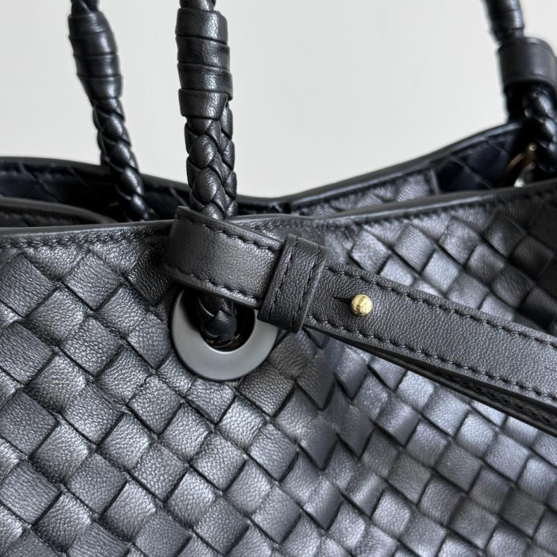 Bottega Veneta Basket Black 836261