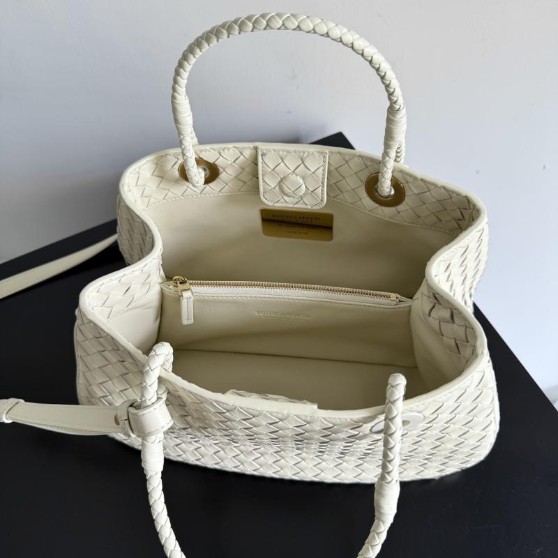 Bottega Veneta Basket Sea salt 836261
