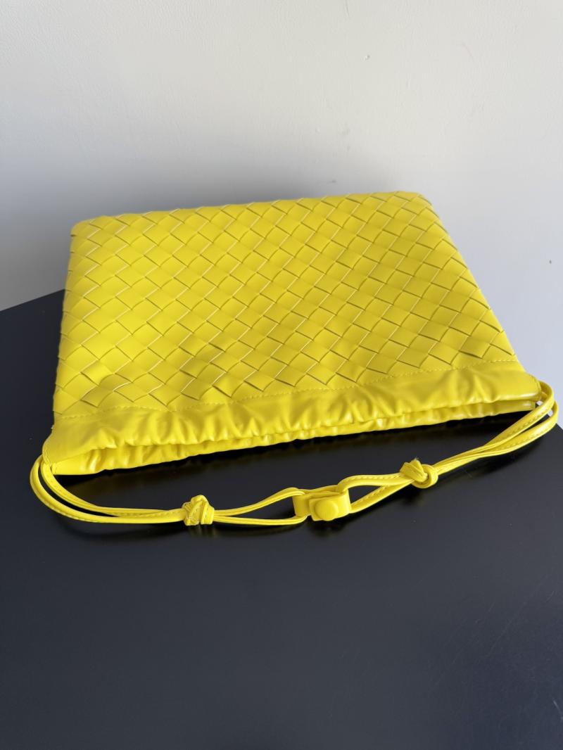 Bottega Veneta Medium Dustbag Sulfur 796728