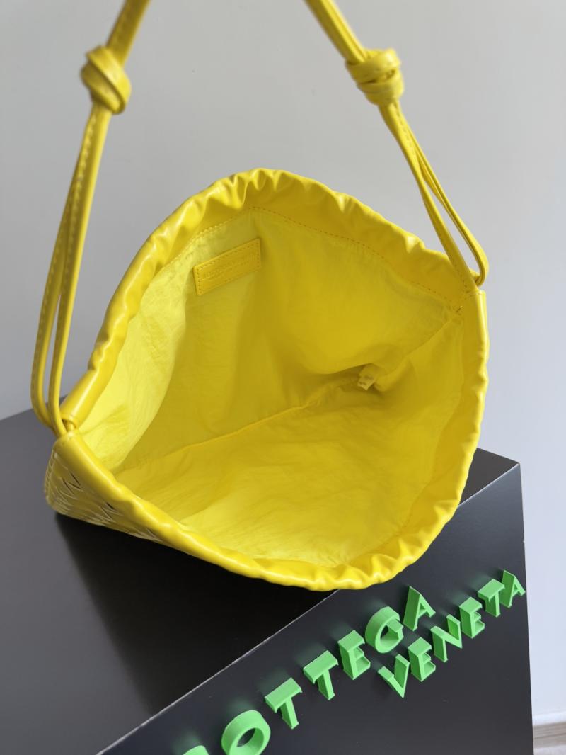 Bottega Veneta Medium Dustbag Sulfur 796728