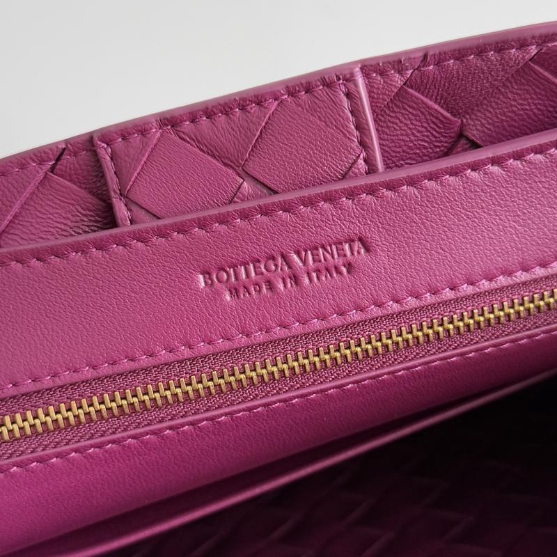 Bottega Veneta Small Andiamo Cinnabar 743568