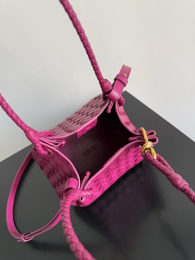 Bottega Veneta Small Parachute Cinnabar 796569