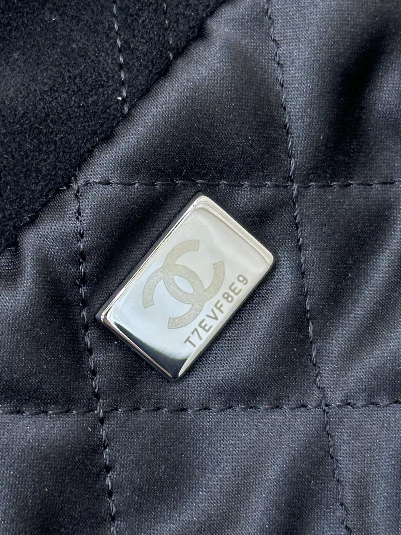 Chanel 22 Mini Handbag Black AS3980