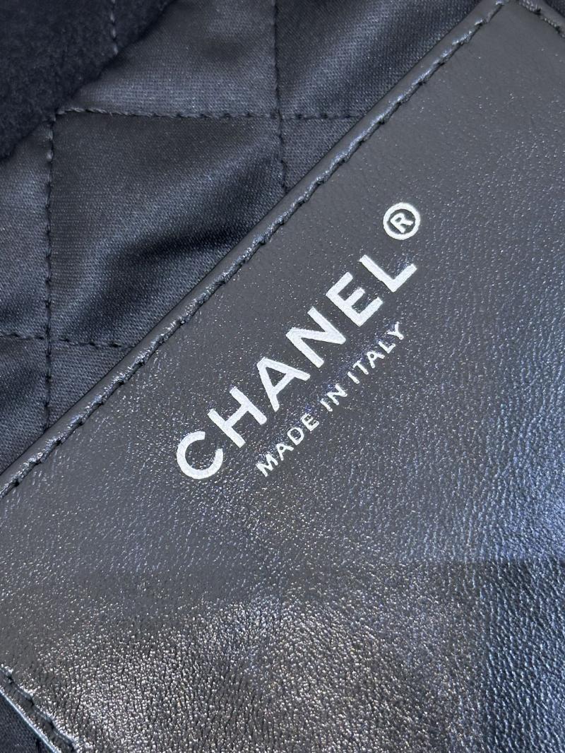 Chanel 22 Mini Handbag Black AS3980