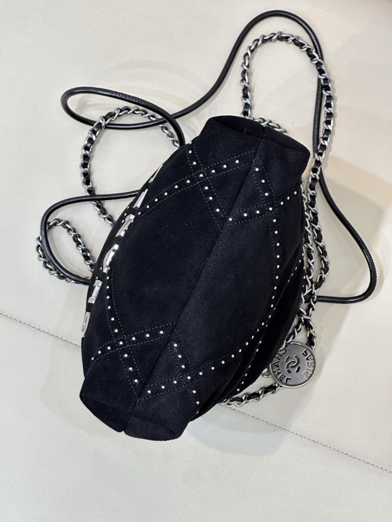 Chanel 22 Mini Handbag Black AS3980