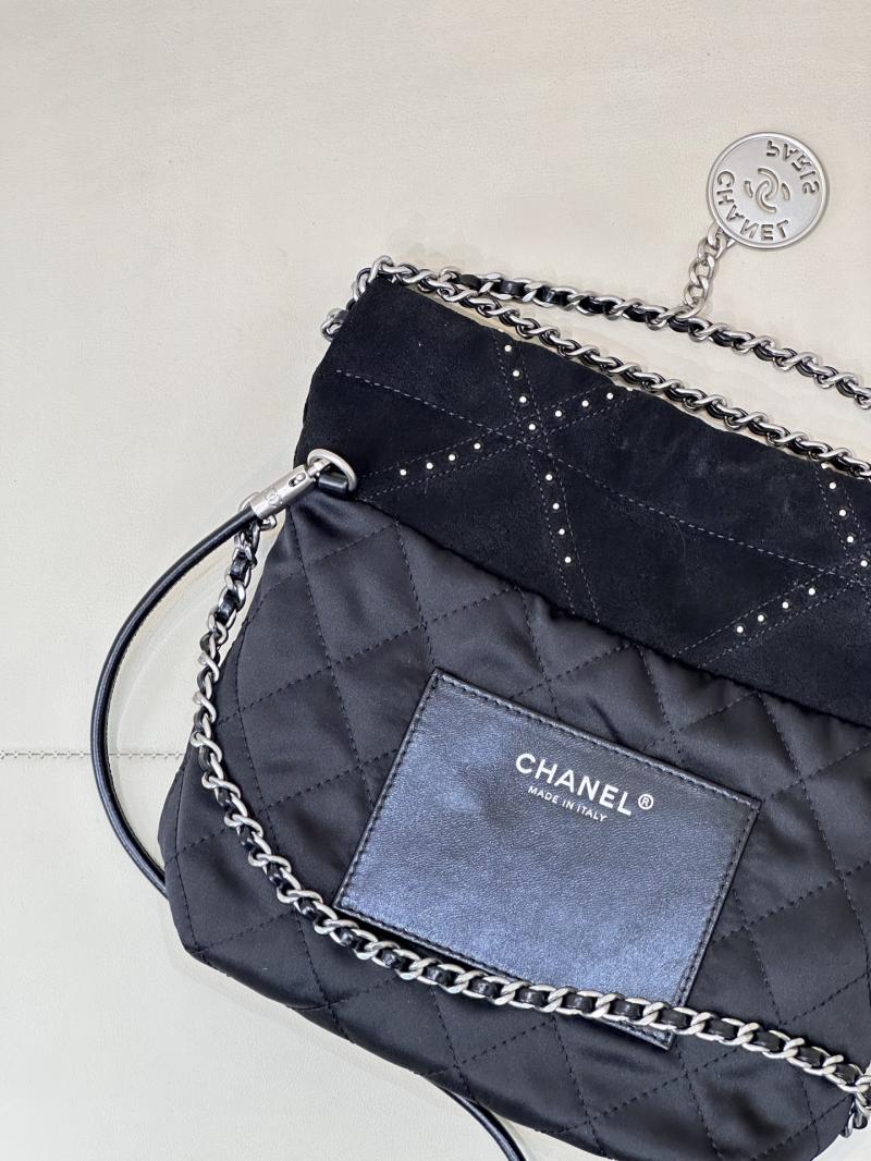 Chanel 22 Mini Handbag Black AS3980
