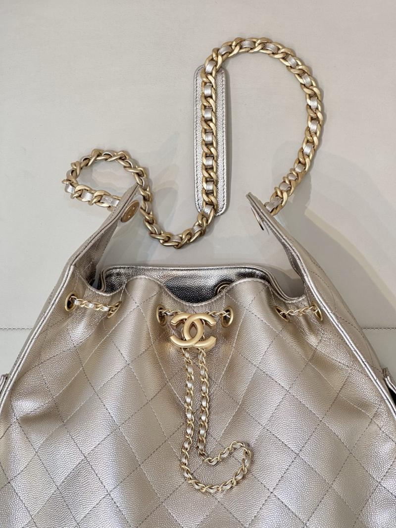 Chanel 25 Medium Handbag Champagne Gold AS5311