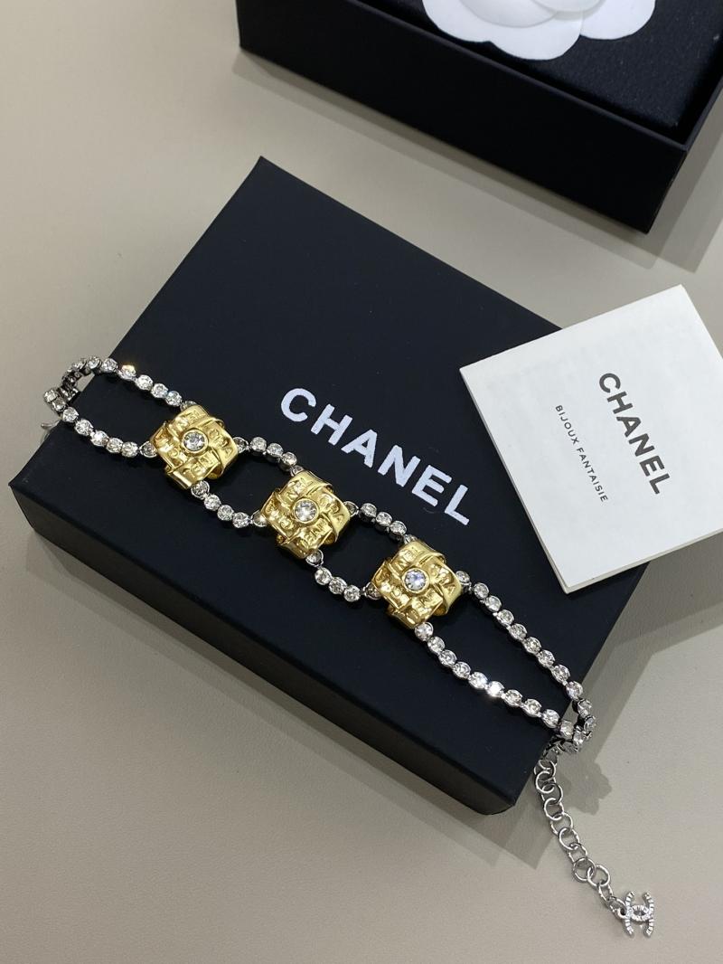 Chanel Bracelet YCB72002