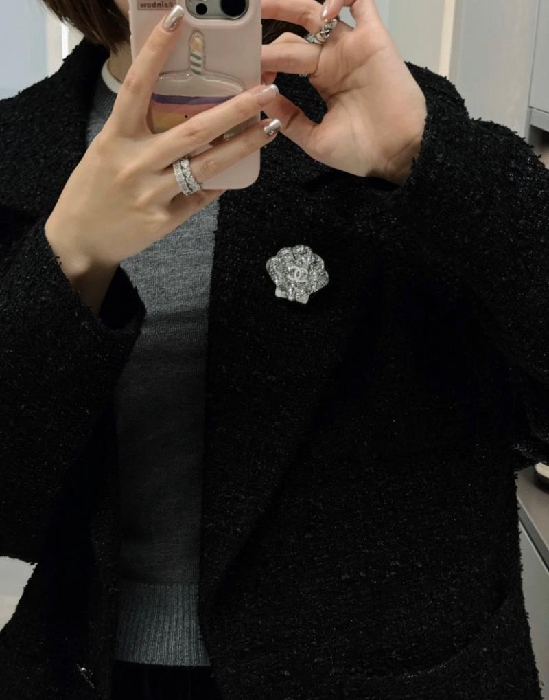Chanel Brooch SCB81201