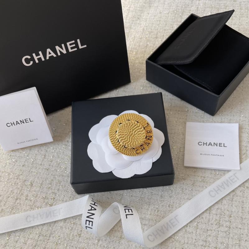 Chanel Brooch SCB81202