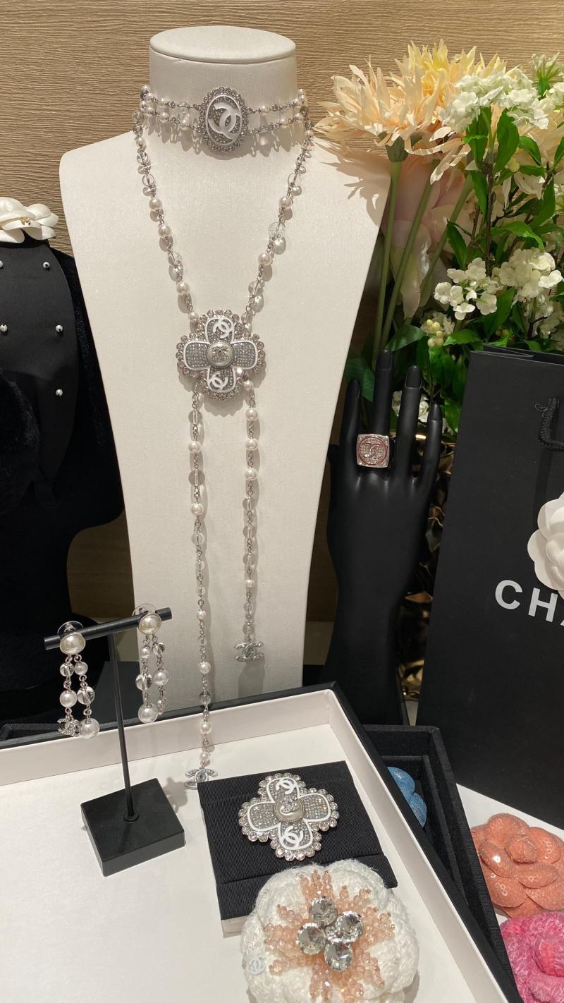 Chanel Brooch SCB81204